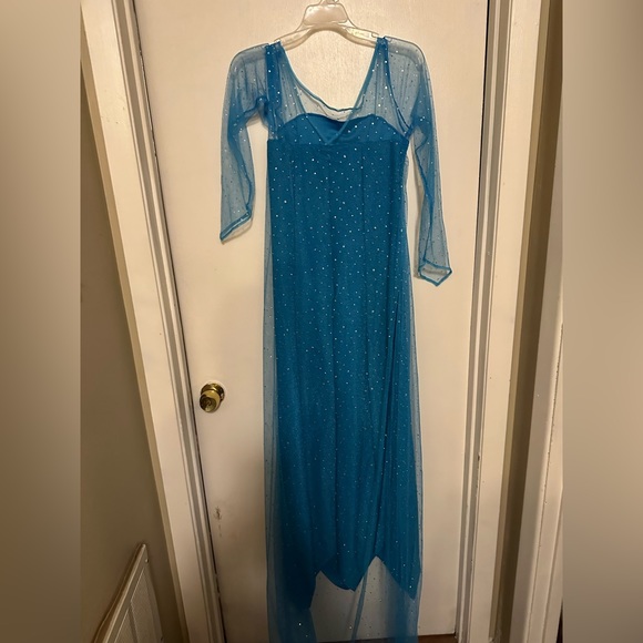 Size Medium Disney Princess - Picture 6 of 9